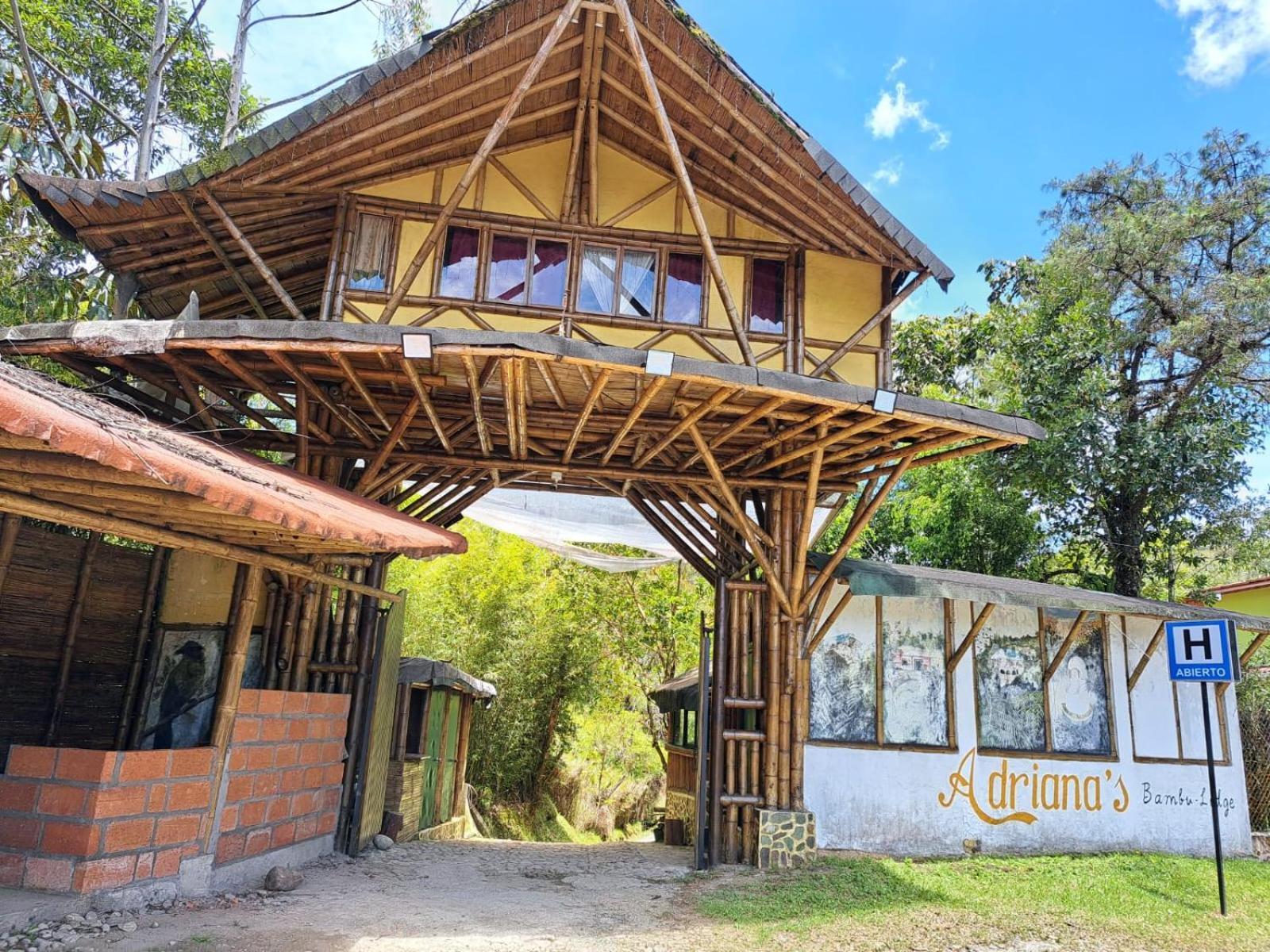 Hotel Guatape Adrianas Bambu Exterior foto